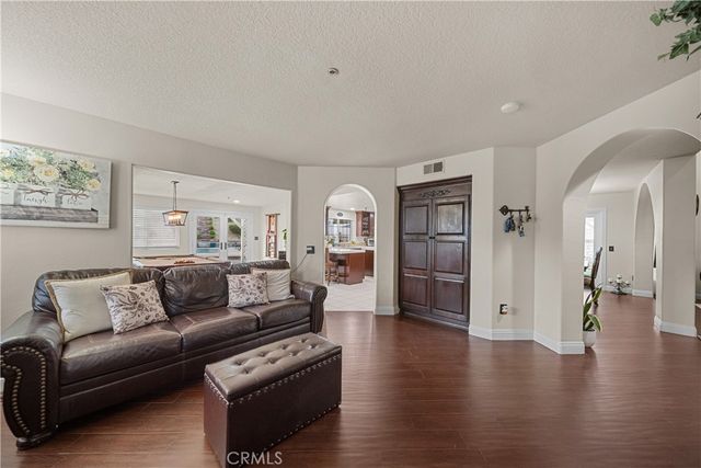 12647 Hubbard Street, Sylmar, CA 91342