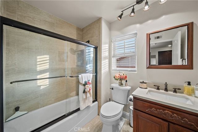 12647 Hubbard Street, Sylmar, CA 91342