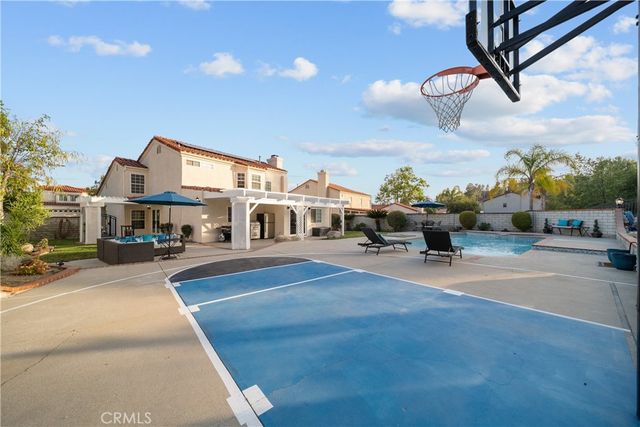 12647 Hubbard Street, Sylmar, CA 91342