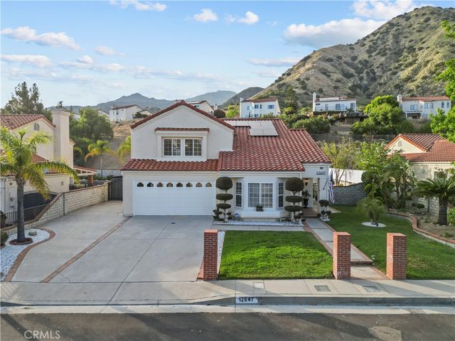 12647 Hubbard Street, Sylmar, CA 91342