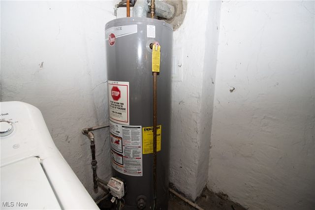 3818 Highland Road, Cleveland, OH 44111