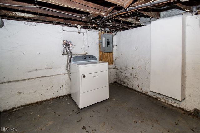 3818 Highland Road, Cleveland, OH 44111