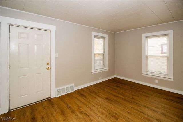 3818 Highland Road, Cleveland, OH 44111