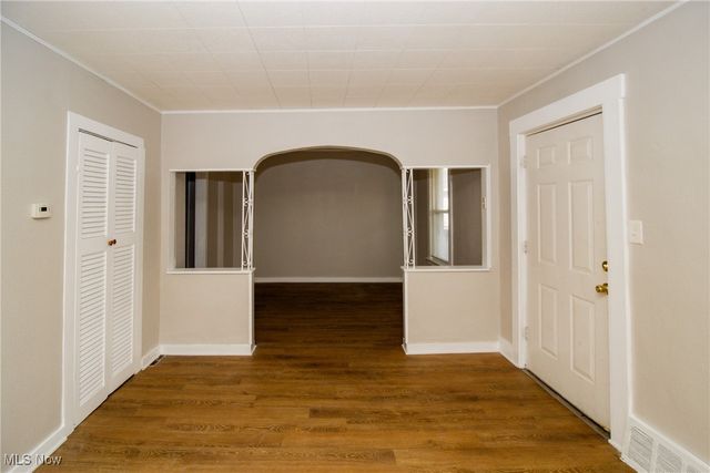 3818 Highland Road, Cleveland, OH 44111