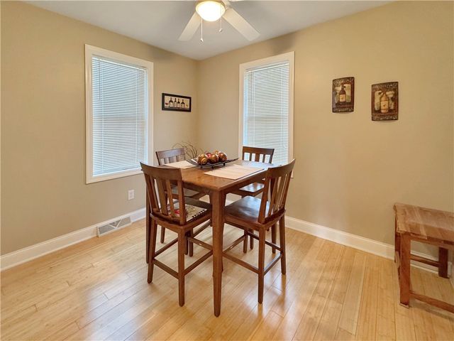 216 E Edgewood Ave, New Castle, PA 16105