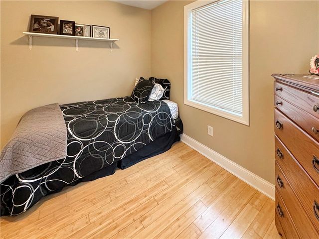 216 E Edgewood Ave, New Castle, PA 16105