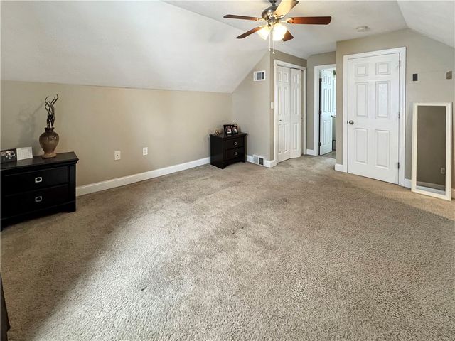 216 E Edgewood Ave, New Castle, PA 16105