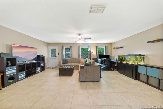 232 N Willow Way, Cibolo, TX 78108