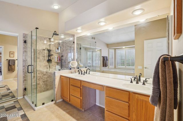 6572 W ABRAHAM Lane, Glendale, AZ 85308