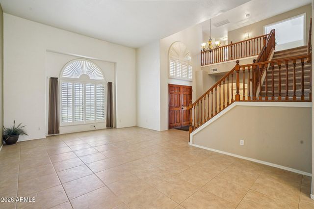 6572 W ABRAHAM Lane, Glendale, AZ 85308