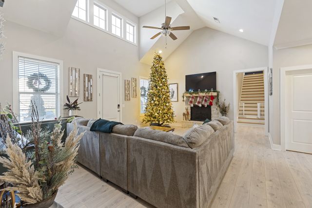 103 Stewarts Landing Dr, Mount Juliet, TN 37122