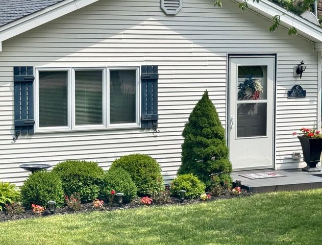 30024 Mound DRIVE, Burlington, WI 53105