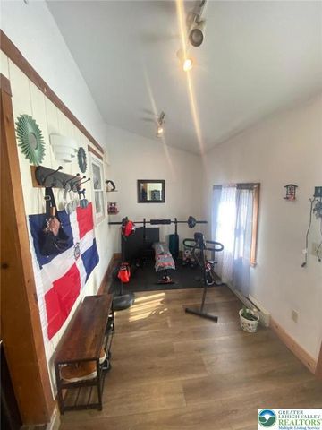 2268 Grove Road, Hanover Twp, PA 18109