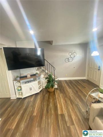 2268 Grove Road, Hanover Twp, PA 18109