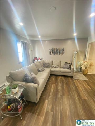 2268 Grove Road, Hanover Twp, PA 18109