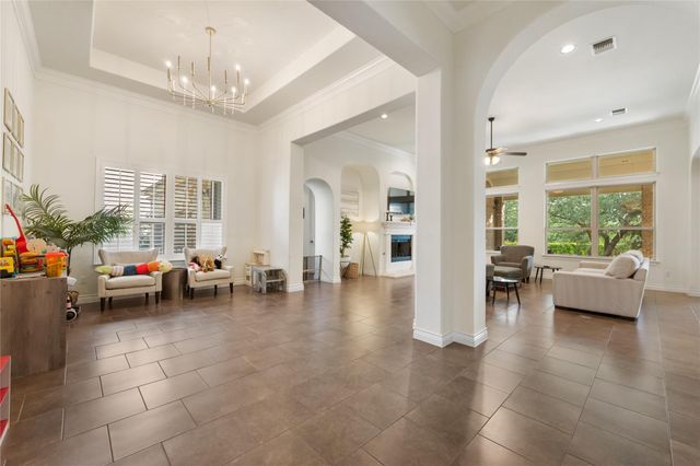 415 Bitterroot LN, Austin, TX 78737