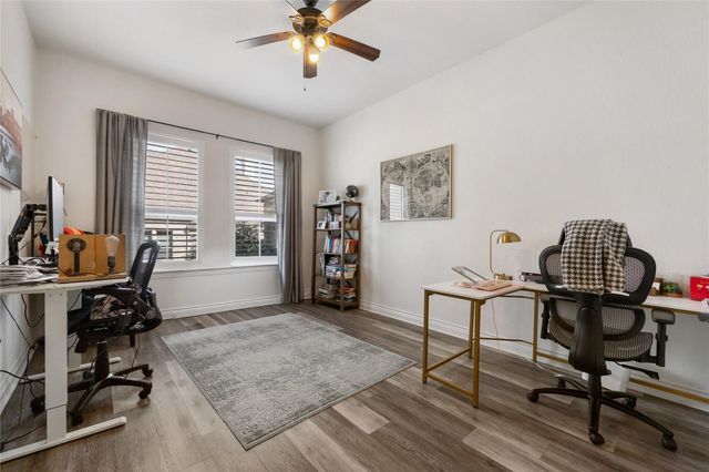 415 Bitterroot LN, Austin, TX 78737