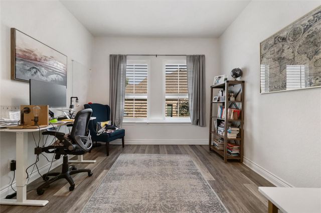 415 Bitterroot LN, Austin, TX 78737