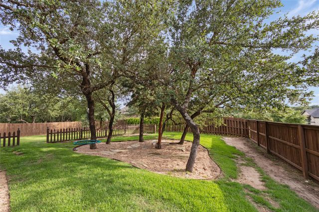 415 Bitterroot LN, Austin, TX 78737