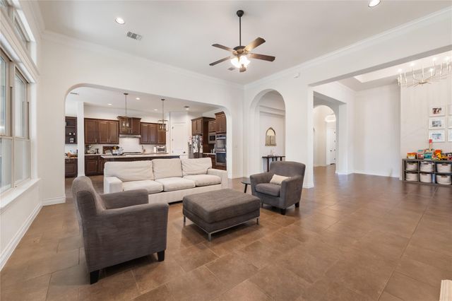 415 Bitterroot LN, Austin, TX 78737