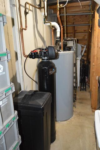 808 Church Street, Fowlerville, MI 48836