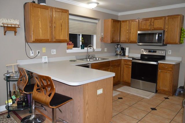 808 Church Street, Fowlerville, MI 48836