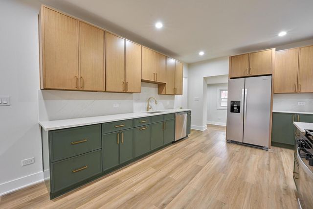 1445 East Avenue, Berwyn, IL 60402