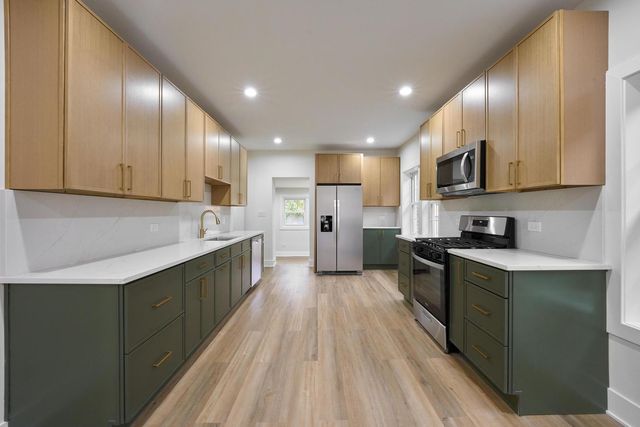 1445 East Avenue, Berwyn, IL 60402