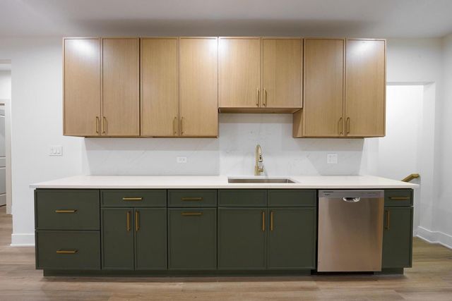 1445 East Avenue, Berwyn, IL 60402