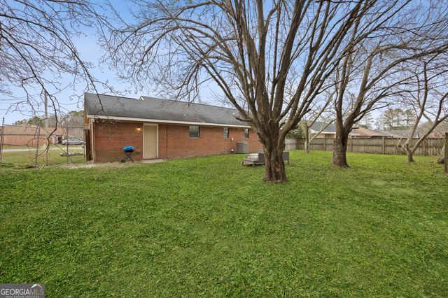 913 Churchfield Drive, Hinesville, GA 31313