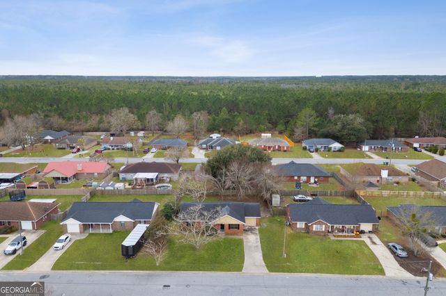 913 Churchfield Drive, Hinesville, GA 31313