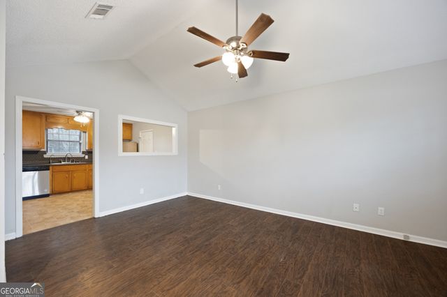 913 Churchfield Drive, Hinesville, GA 31313