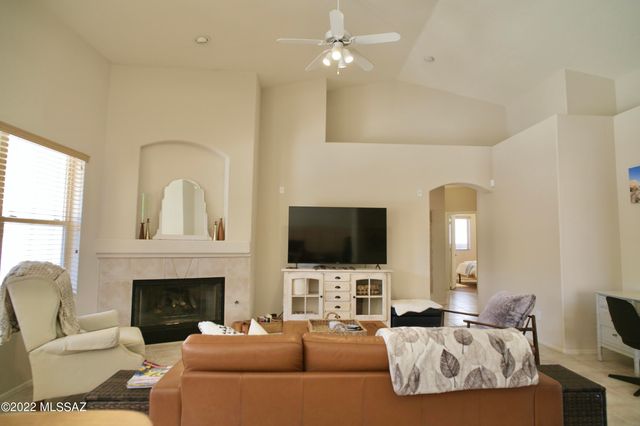 9183 N Treasure Mountain Drive, Tucson, AZ 85742