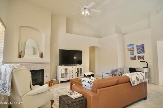 9183 N Treasure Mountain Drive, Tucson, AZ 85742