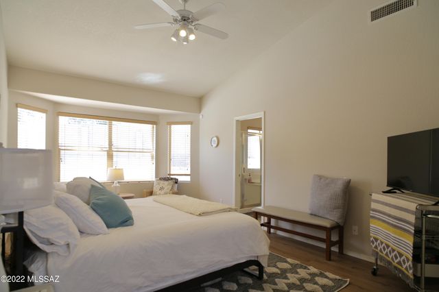 9183 N Treasure Mountain Drive, Tucson, AZ 85742