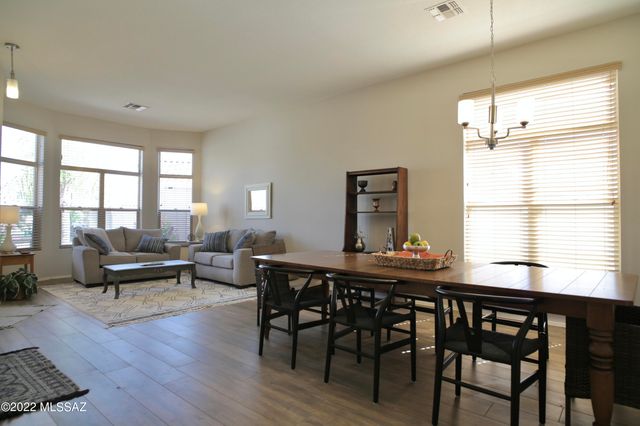 9183 N Treasure Mountain Drive, Tucson, AZ 85742