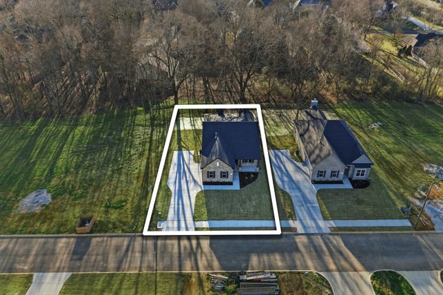 110 Sagewood Drive, Tullahoma, TN 37388