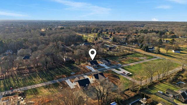 110 Sagewood Drive, Tullahoma, TN 37388