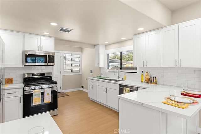 2855 Mulberry St, Riverside, CA 92501