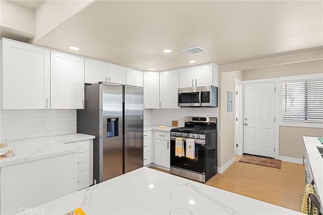 2855 Mulberry St, Riverside, CA 92501