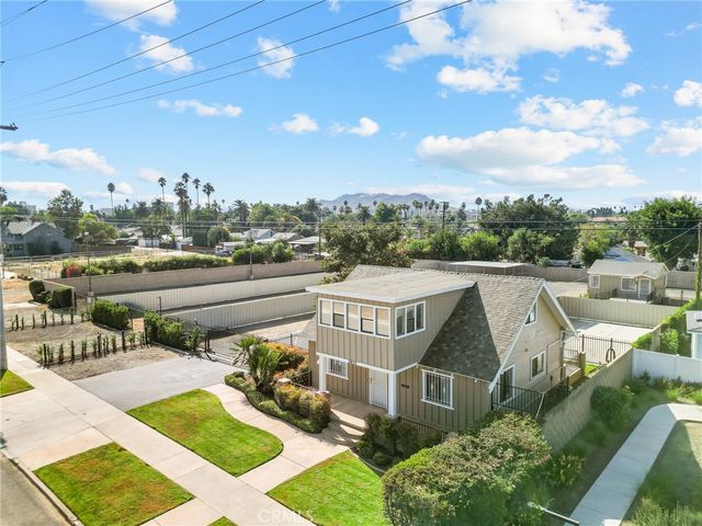 2855 Mulberry St, Riverside, CA 92501