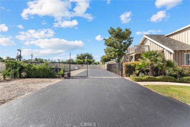 2855 Mulberry St, Riverside, CA 92501