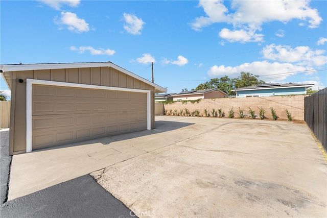 2855 Mulberry St, Riverside, CA 92501