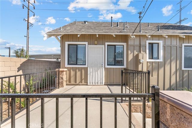 2855 Mulberry St, Riverside, CA 92501