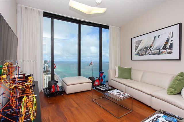 18555 Collins Ave 4605, Sunny Isles Beach, FL 33160