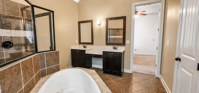 345 RIVERDALE DR, Oakland, TN 38060