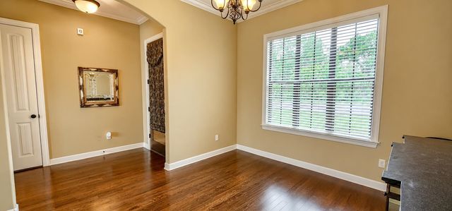 345 RIVERDALE DR, Oakland, TN 38060