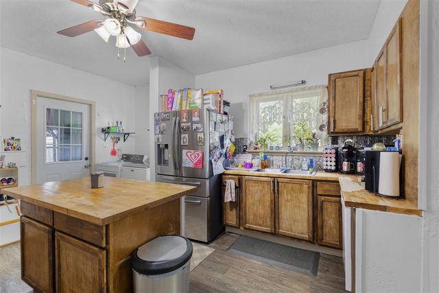 142 S West Street, Hillsdale, MI 49242