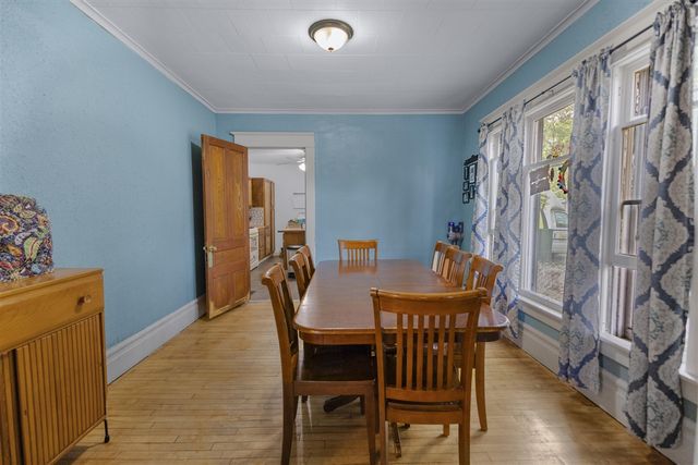 142 S West Street, Hillsdale, MI 49242
