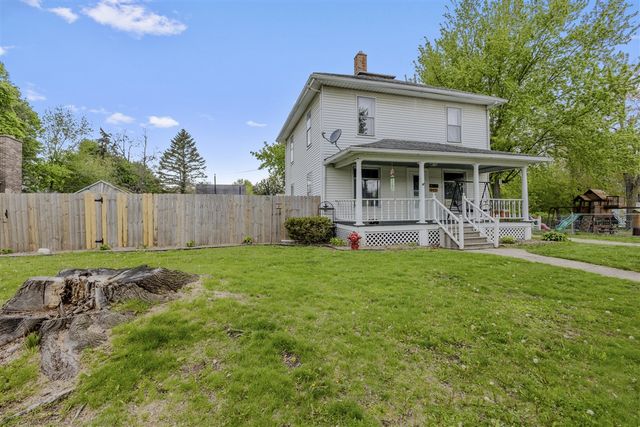 142 S West Street, Hillsdale, MI 49242